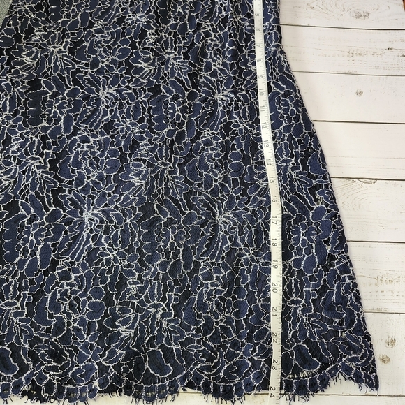 miami Size Medium Metallic Lace Mini Dress Size - Picture 8 of 11